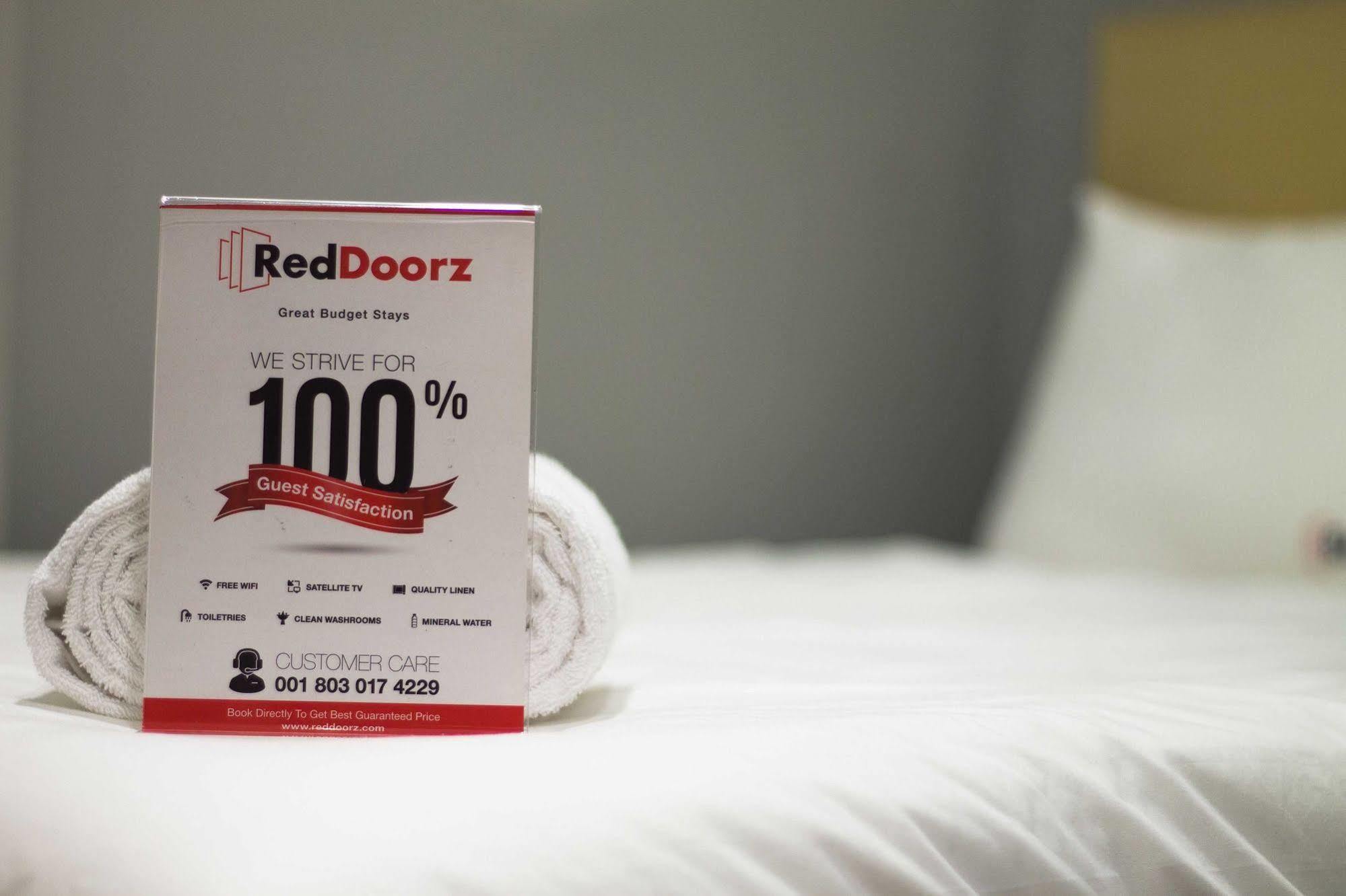 Reddoorz Near Pantai Jerman Hotel Кута Екстериор снимка